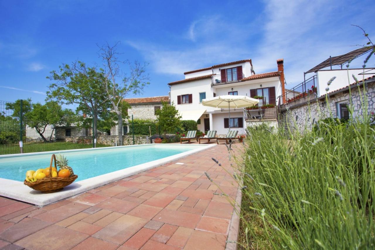 Holiday Home Elvis, Village Kujici Hreljići Exteriér fotografie